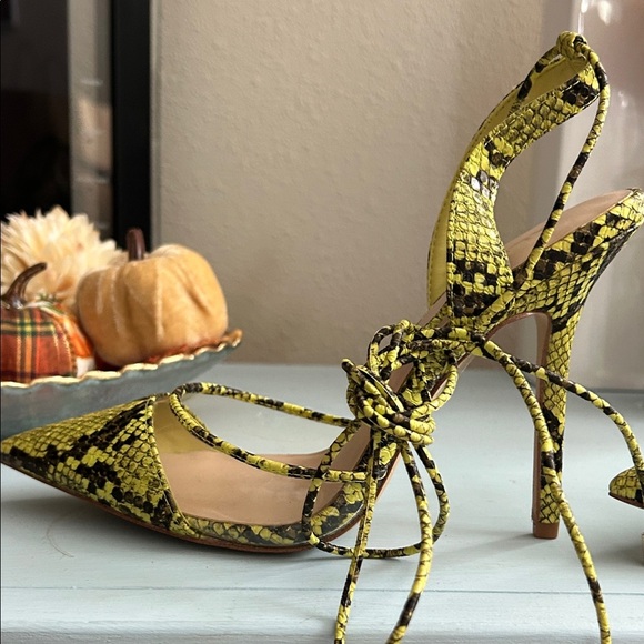 Aldo Yellow and Black Snake Print Heels - Picture 8 of 9